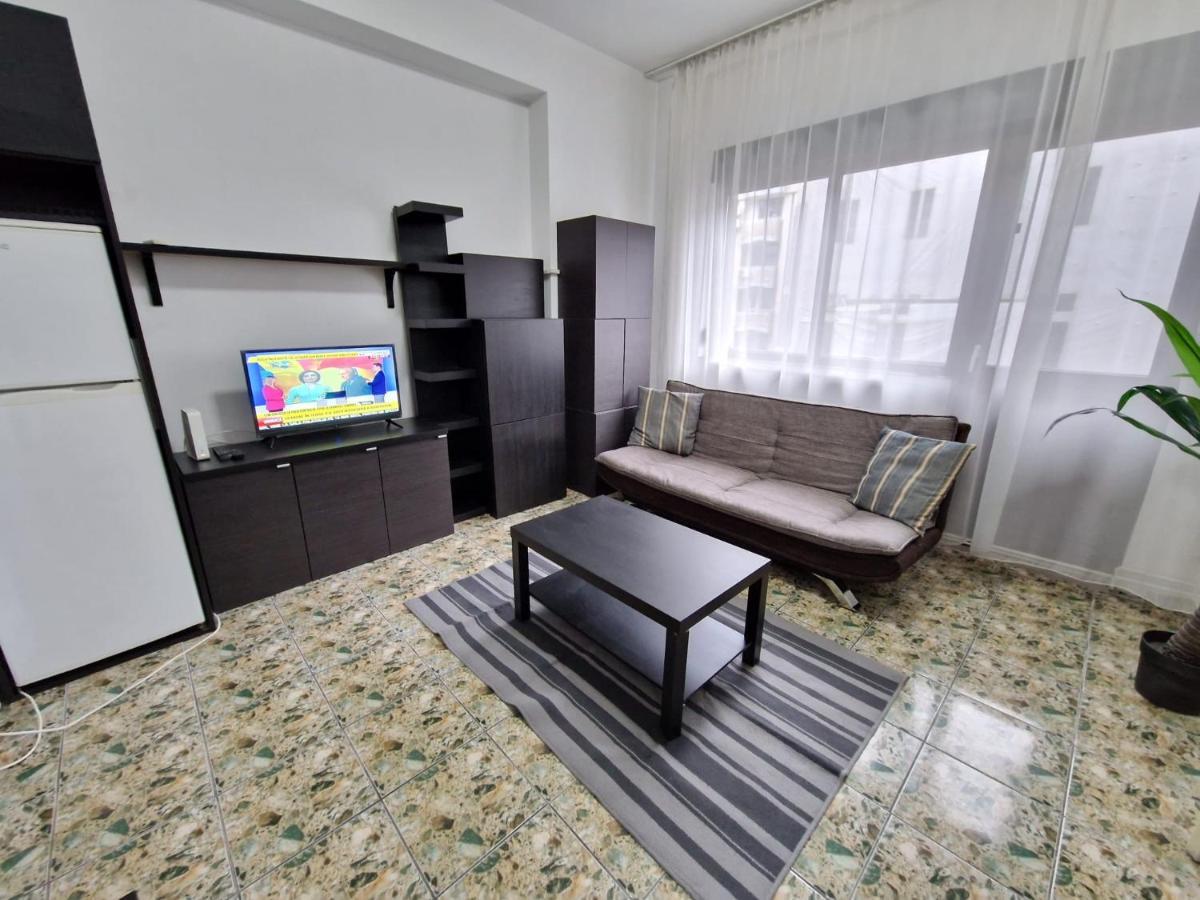Global Downtown Apartments - Universitate - Calea Victoriei Bucarest Exterior foto